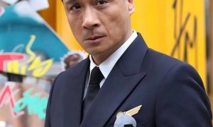 吴镇宇坐公交刷老年卡差点被赶下车！当场掏身份证自证